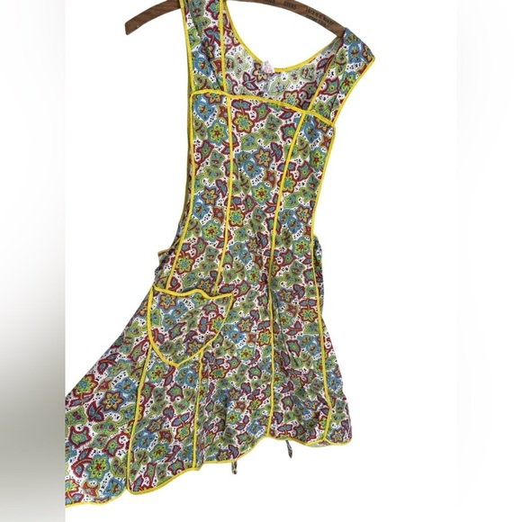 Vintage print apron yellow bright florals - Picture 3 of 4